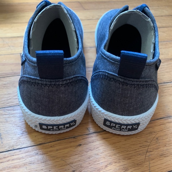 Sperry Crest Knot Chambray Sneaker - Picture 6 of 11